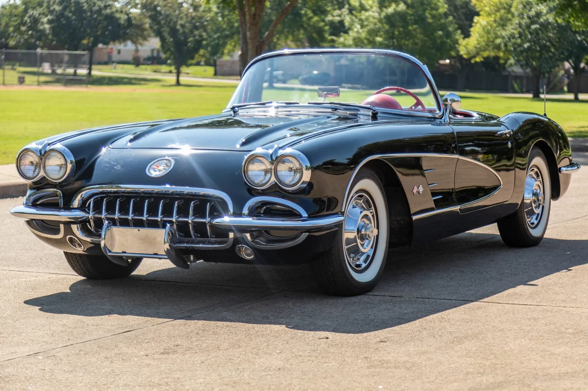 Wow! What A Beautiful Car!!! They don't make them like that anymore