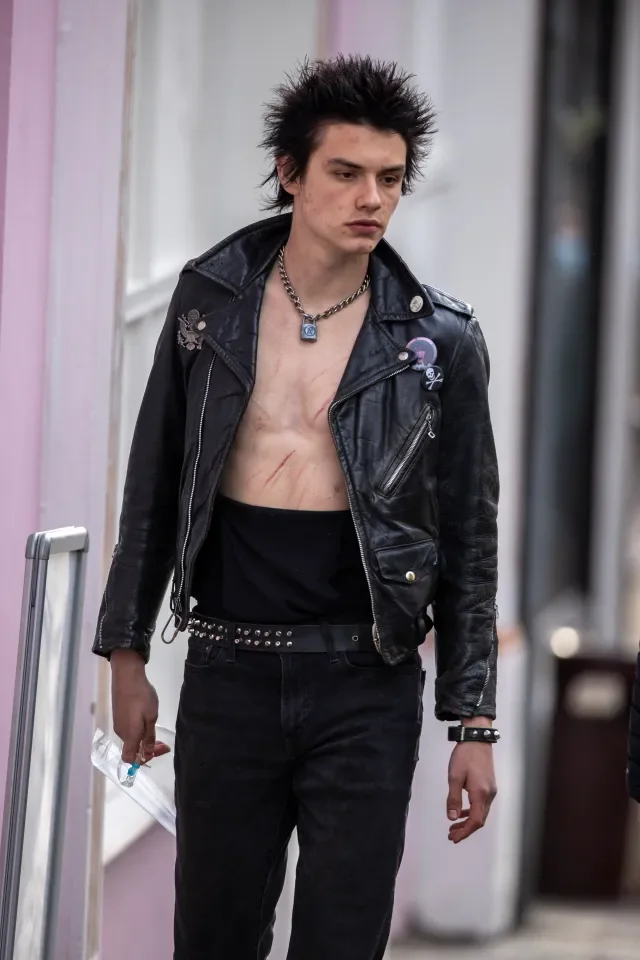 Goth post by Vanessa