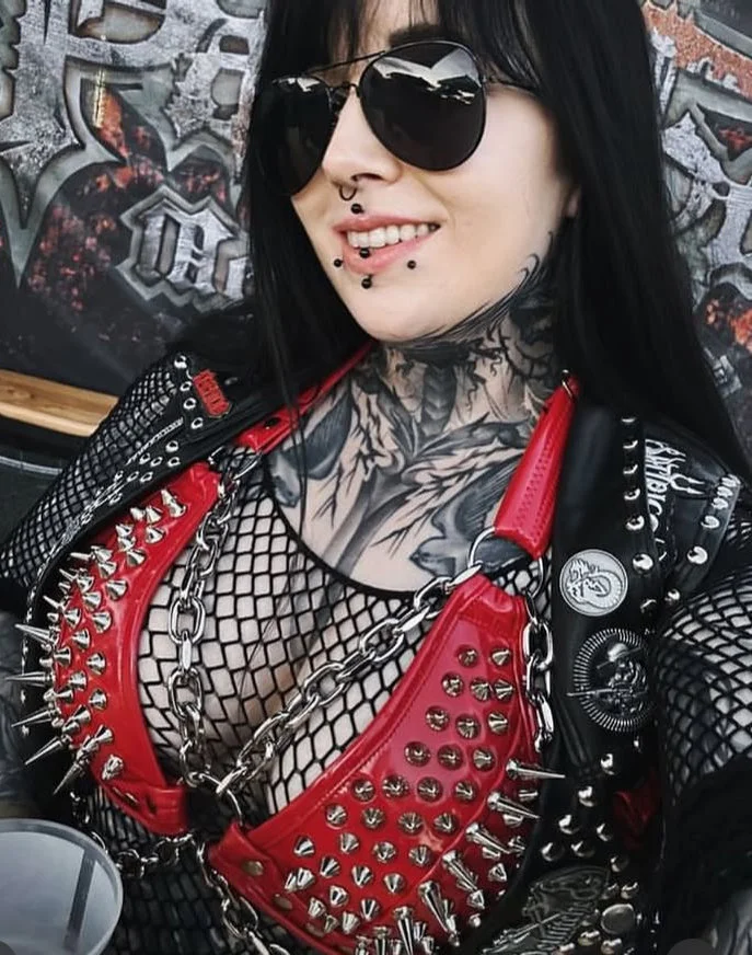 Goth post by Vanessa